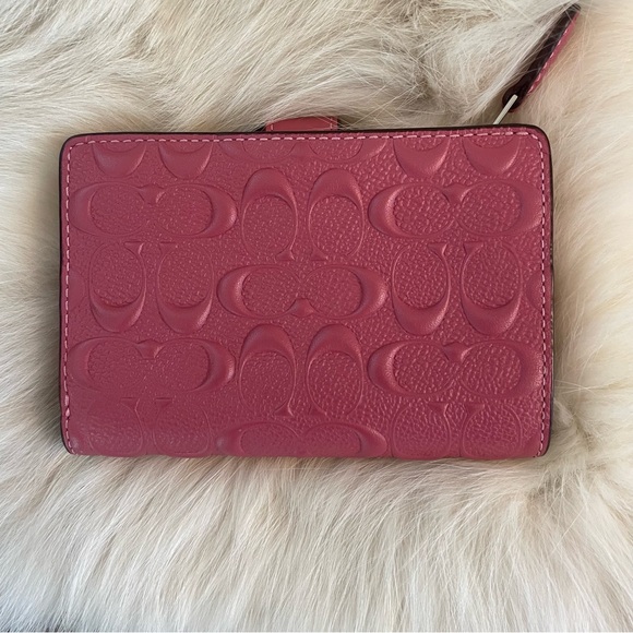 Coach Corner Zip Wallet - Picture 2 of 10